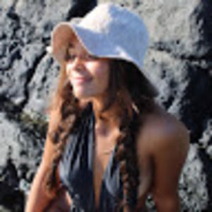 Meet your Posher, Tika